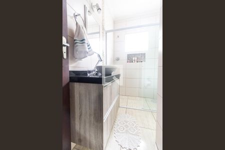 Casa à venda com 185m², 3 quartos e 2 vagas Casa à venda com 185m², 3 quartos e 2 vagasBanheiro