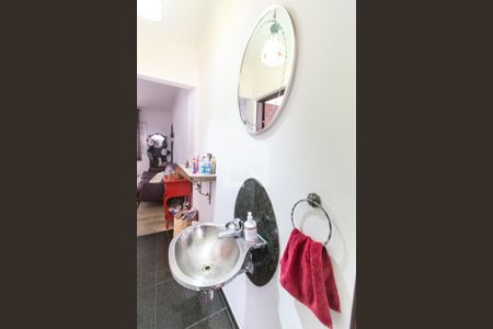 Casa à venda com 185m², 3 quartos e 2 vagas Casa à venda com 185m², 3 quartos e 2 vagasLavabo