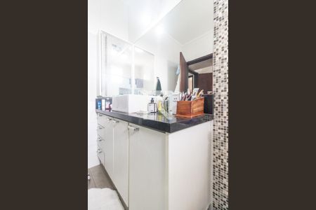 Casa à venda com 185m², 3 quartos e 2 vagas Casa à venda com 185m², 3 quartos e 2 vagasSuíte