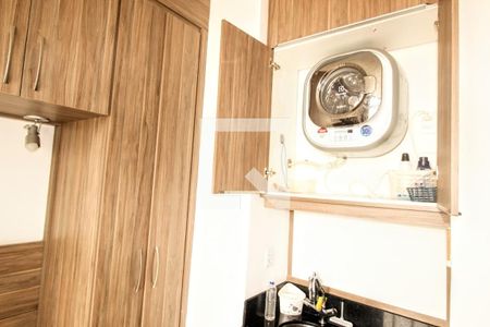 Cozinha  de apartamento para alugar com 1 quarto, 18m² em Santo Agostinho, Belo Horizonte