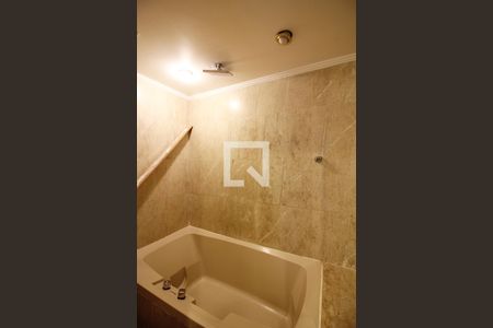 Apartamento à venda com 400m², 4 quartos e 4 vagasQuarto 2 - Suíte Banheiro