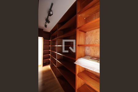 Apartamento à venda com 400m², 4 quartos e 4 vagasQuarto 4 Closet