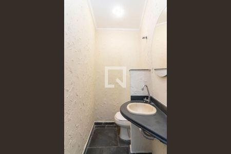 Casa à venda com 220m², 3 quartos e 3 vagas Casa à venda com 220m², 3 quartos e 3 vagasLavabo 1