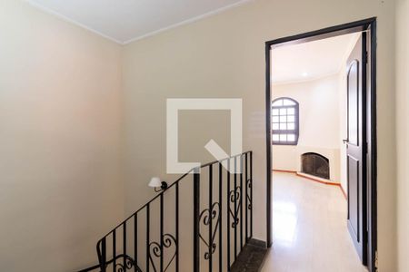 Casa à venda com 220m², 3 quartos e 3 vagas Casa à venda com 220m², 3 quartos e 3 vagasCorredor