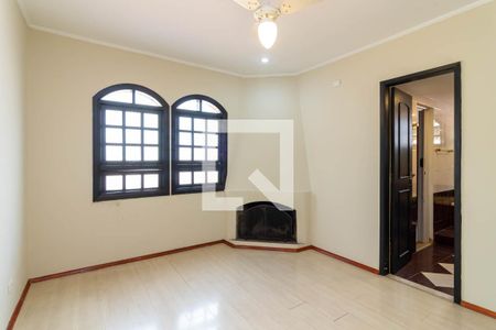 Casa à venda com 220m², 3 quartos e 3 vagas Casa à venda com 220m², 3 quartos e 3 vagasSuíte 1