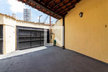 Casa à venda com 220m², 3 quartos e 3 vagas Casa à venda com 220m², 3 quartos e 3 vagasGaragem
