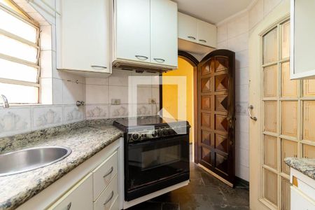 Casa à venda com 220m², 3 quartos e 3 vagas Casa à venda com 220m², 3 quartos e 3 vagasCozinha