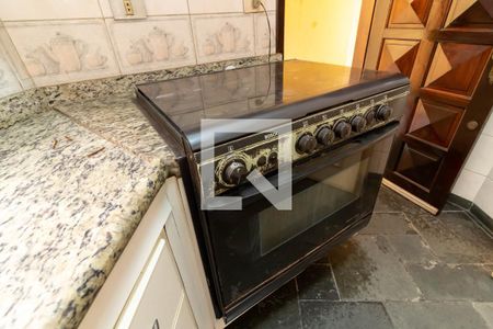 Casa à venda com 220m², 3 quartos e 3 vagas Casa à venda com 220m², 3 quartos e 3 vagasCozinha