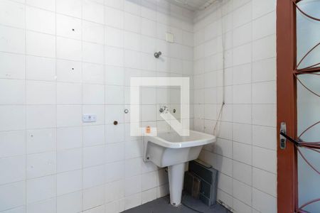 Casa à venda com 220m², 3 quartos e 3 vagas Casa à venda com 220m², 3 quartos e 3 vagasÁrea de Serviço