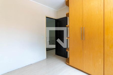 Casa à venda com 220m², 3 quartos e 3 vagas Casa à venda com 220m², 3 quartos e 3 vagasQuarto 3