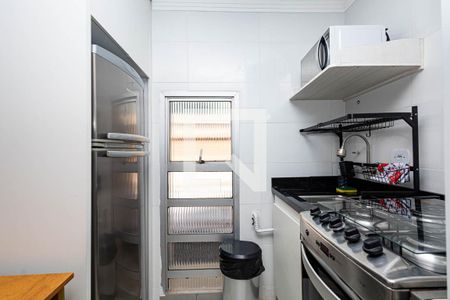 Cozinha de apartamento para alugar com 1 quarto, 29m² em Bela Vista, São Paulo