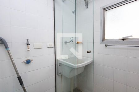 Banheiro de apartamento para alugar com 1 quarto, 29m² em Bela Vista, São Paulo