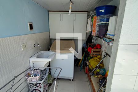 Casa à venda com 110m², 3 quartos e 2 vagas Casa à venda com 110m², 3 quartos e 2 vagasarea de serviço