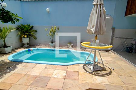 Casa à venda com 110m², 3 quartos e 2 vagas Casa à venda com 110m², 3 quartos e 2 vagasarea de lazer