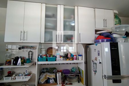 Casa à venda com 110m², 3 quartos e 2 vagas Casa à venda com 110m², 3 quartos e 2 vagascozinha