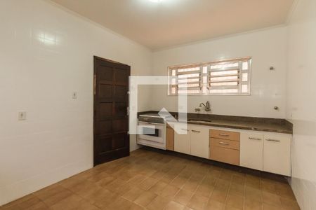 Casa para alugar com 170m², 3 quartos e 2 vagasCozinha