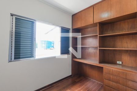 Casa para alugar com 170m², 3 quartos e 2 vagasQuarto 2