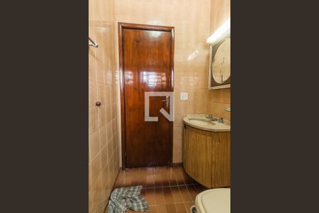 Casa para alugar com 170m², 3 quartos e 2 vagasBanheiro Social
