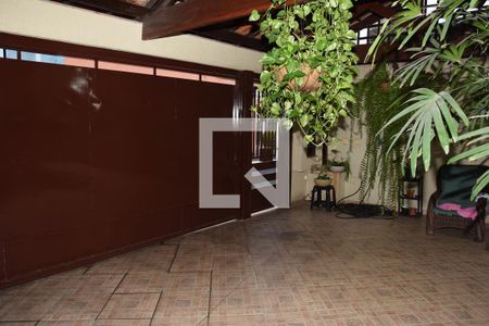 Casa à venda com 127m², 3 quartos e 2 vagasGaragem