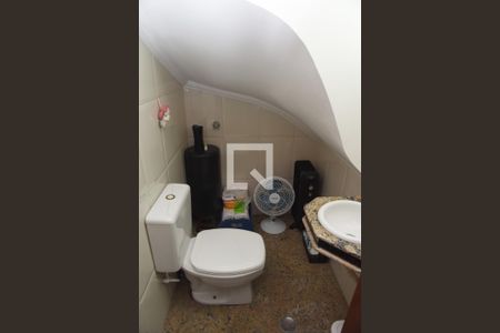 Casa à venda com 127m², 3 quartos e 2 vagasLavabo