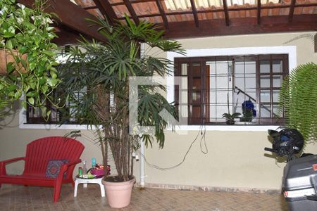 Casa à venda com 127m², 3 quartos e 2 vagasQuintal