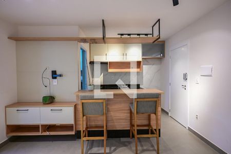 Sala/cozinha de apartamento para alugar com 1 quarto, 38m² em Vila Andrade, São Paulo