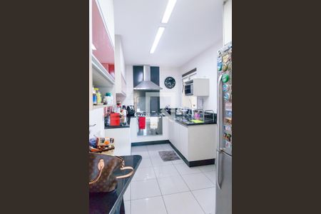 Apartamento para alugar com 137m², 3 quartos e 2 vagasCozinha