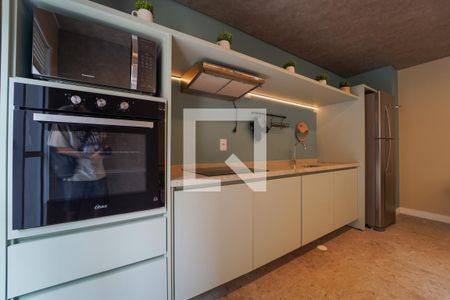 Apartamento para alugar com 24m², 1 quarto e sem vaga Apartamento para alugar com 24m², 1 quarto e sem vagaÁrea comum - Salão de festas