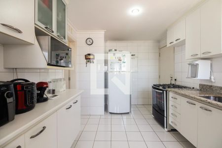 Apartamento à venda com 161m², 4 quartos e 4 vagasCozinha 