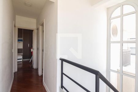 Apartamento à venda com 161m², 4 quartos e 4 vagasCorredor de Acesso aos Quartos 