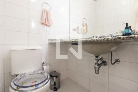 Apartamento à venda com 161m², 4 quartos e 4 vagasBanheiro Suíte 