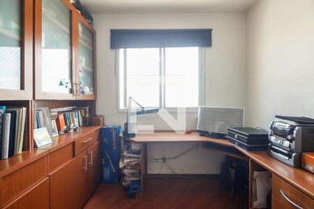 Apartamento à venda com 161m², 4 quartos e 4 vagasEscritório 