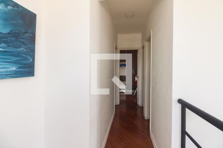 Apartamento à venda com 161m², 4 quartos e 4 vagasCorredor de Acesso aos Quartos 