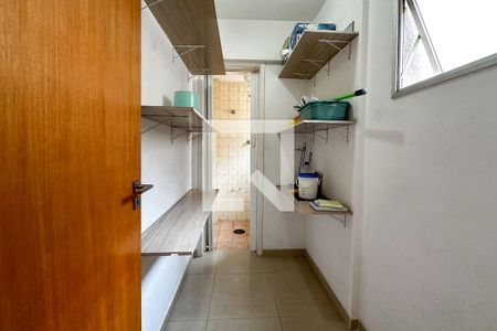Apartamento à venda com 65m², 3 quartos e 1 vaga Apartamento à venda com 65m², 3 quartos e 1 vagaQuarto de Serviço