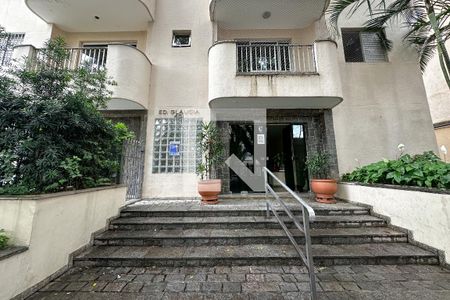 Apartamento à venda com 65m², 3 quartos e 1 vaga Apartamento à venda com 65m², 3 quartos e 1 vagaFachada