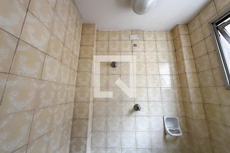 Apartamento à venda com 65m², 3 quartos e 1 vaga Apartamento à venda com 65m², 3 quartos e 1 vagaBanheiro de serviço