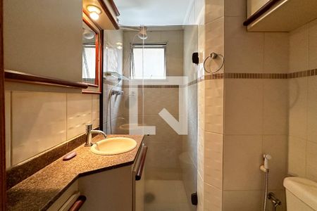 Apartamento à venda com 65m², 3 quartos e 1 vaga Apartamento à venda com 65m², 3 quartos e 1 vagaBanheiro Social