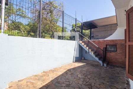 Casa à venda com 150m², 3 quartos e 1 vaga Casa à venda com 150m², 3 quartos e 1 vagaFachada e portaria