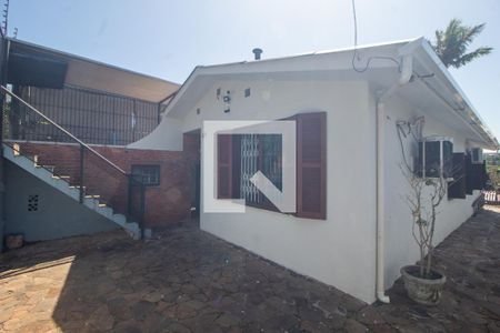 Casa à venda com 150m², 3 quartos e 1 vaga Casa à venda com 150m², 3 quartos e 1 vagaFachada e portaria