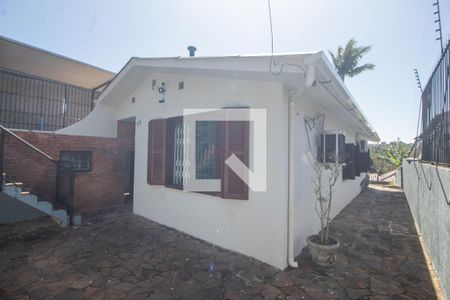 Casa à venda com 150m², 3 quartos e 1 vaga Casa à venda com 150m², 3 quartos e 1 vagaFachada e portaria