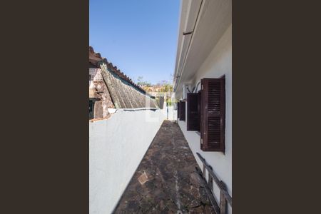 Casa à venda com 150m², 3 quartos e 1 vaga Casa à venda com 150m², 3 quartos e 1 vagaCorredor externo