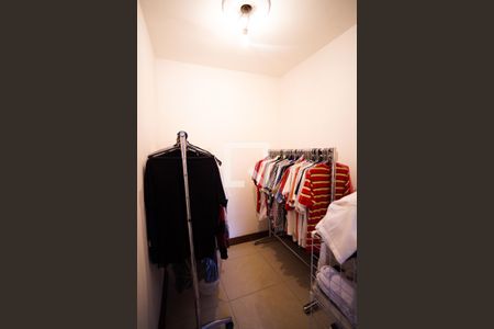 Casa à venda com 590m², 8 quartos e 4 vagasCloset