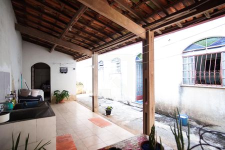 Casa à venda com 590m², 8 quartos e 4 vagasÁrea de Serviço