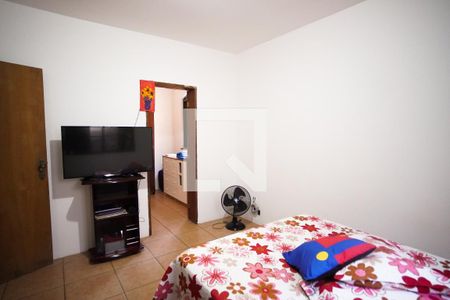 Casa à venda com 590m², 8 quartos e 4 vagasQuarto 5