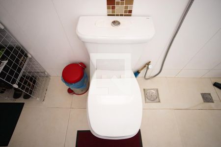 Casa à venda com 590m², 8 quartos e 4 vagasBanheiro social 4