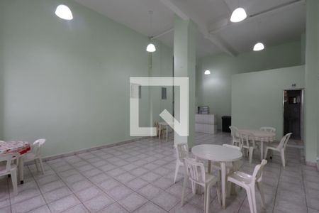 Apartamento para alugar com 50m², 2 quartos e sem vagaÁrea comum