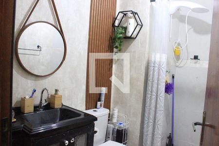 Casa à venda com 69m², 2 quartos e 1 vagaBanheiro 2