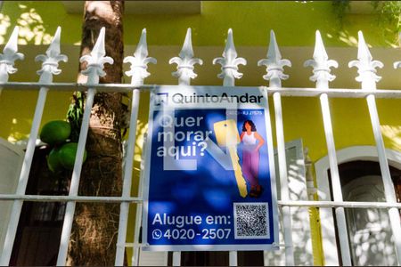 Casa à venda com 410m², 6 quartos e 2 vagasFachada