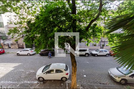 Casa à venda com 410m², 6 quartos e 2 vagasVista da Suíte 1