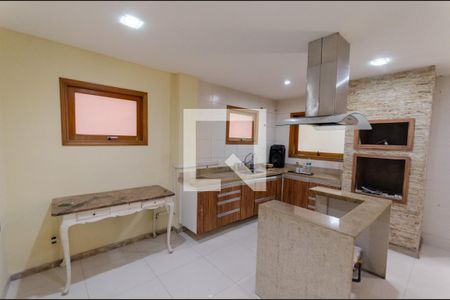 Casa à venda com 410m², 6 quartos e 2 vagasCozinha